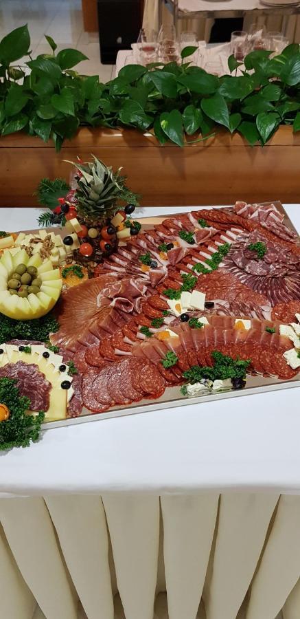Toplice Hotel 크레핀스키타플리스 외부 사진
